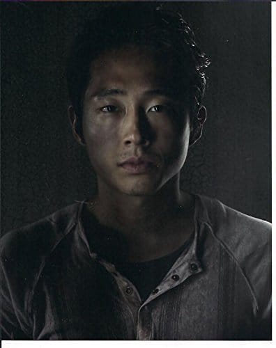 The Walking Dead Steven Yeun as Glenn Rhee Close Up x Photo