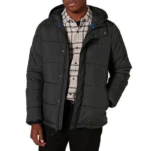 Amazon Essentials Men's Heavyweight Hooded Puffer Coat, Black, Medium